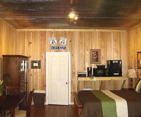 Bluestown Inn Кларксдейл Экстерьер фото